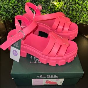 Size 6.5 Wild Fable Hot Pink Sandals